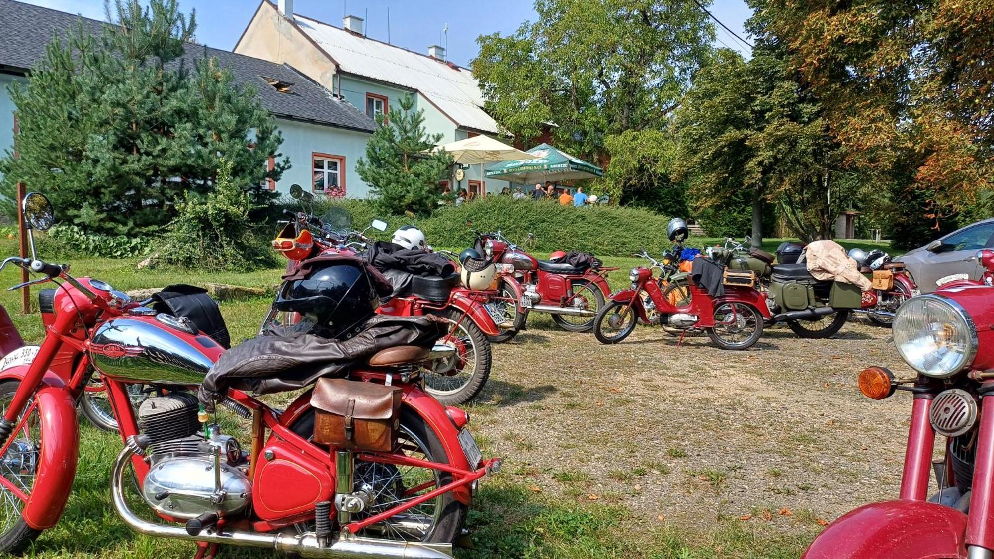 Glamping Challet Slunecno Cesky Raj Dobšín 外观 照片